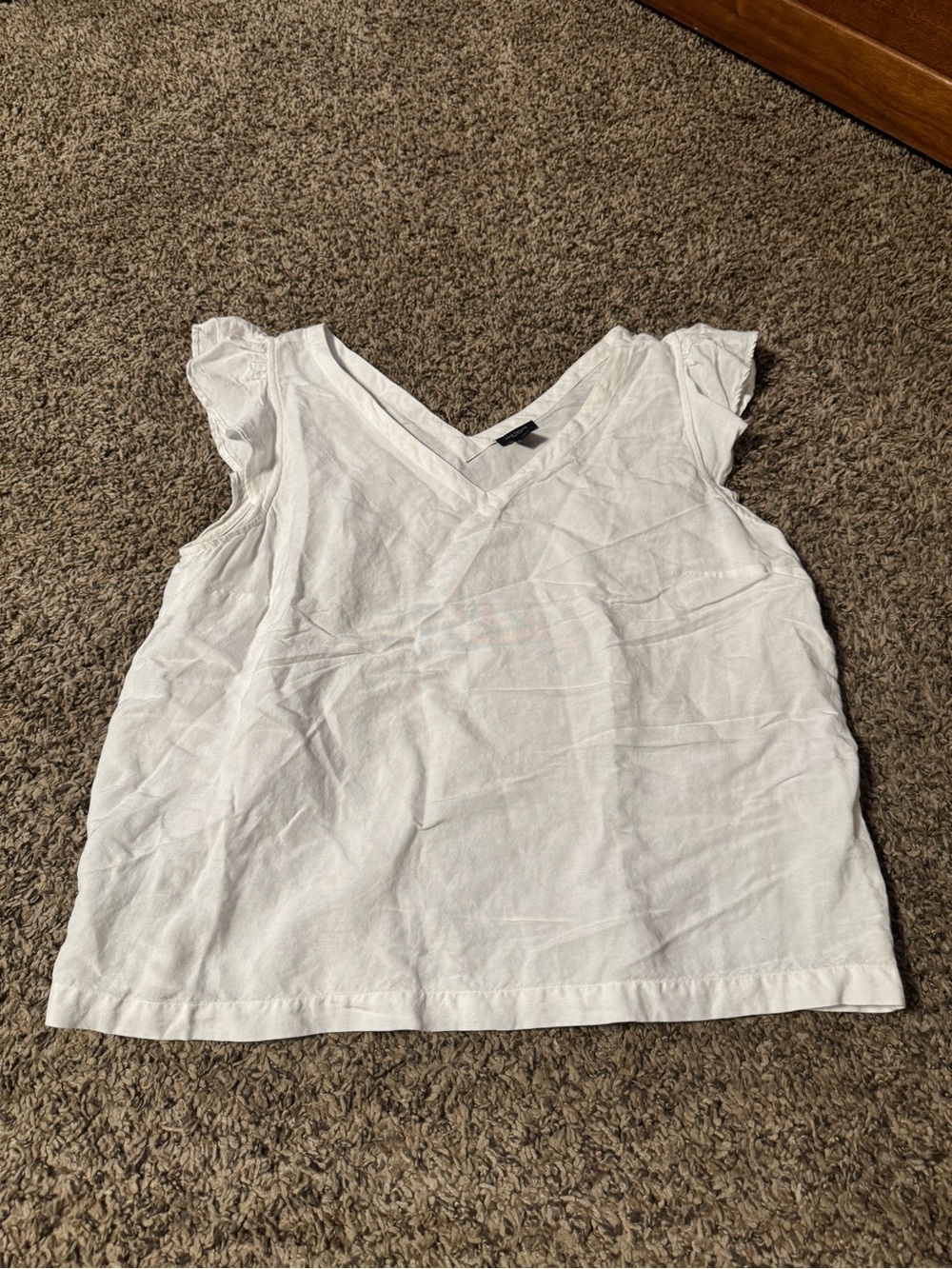Ann Taylor White V-Neck Flutter Sleeve Blouse